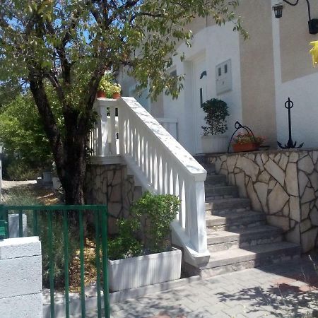 יזרה Apartman "Tatjana" מראה חיצוני תמונה